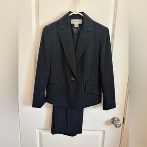 Jones New York petite stripe suit 4p